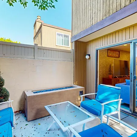 Doorstep To Disneyland Condos Anaheim Room photo